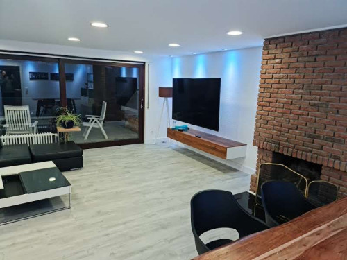 **Fully Furnished Exclusive 4-Room Apartment: Where Comfort Meets Style!**