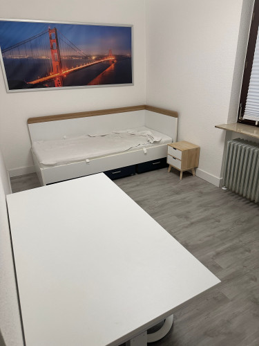 **Fully Furnished Exclusive 4-Room Apartment: Where Comfort Meets Style!** - Gallery - 10