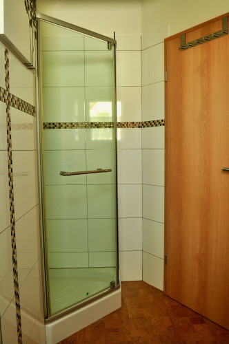 Elegantly furnished apartment with southwest balcony and shared garden terrace - Gallery - 12