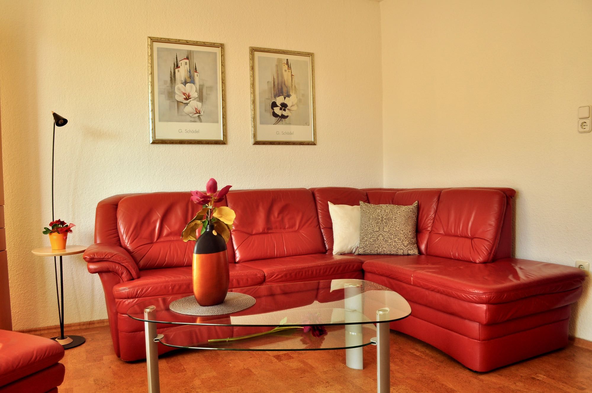  Elegantly Furnished Apartment With Southwest Balcony And Shared Garden Terrace  -  Elegantly furnished apartment with southwest balcony and shared garden terrace  - Gallery -  13