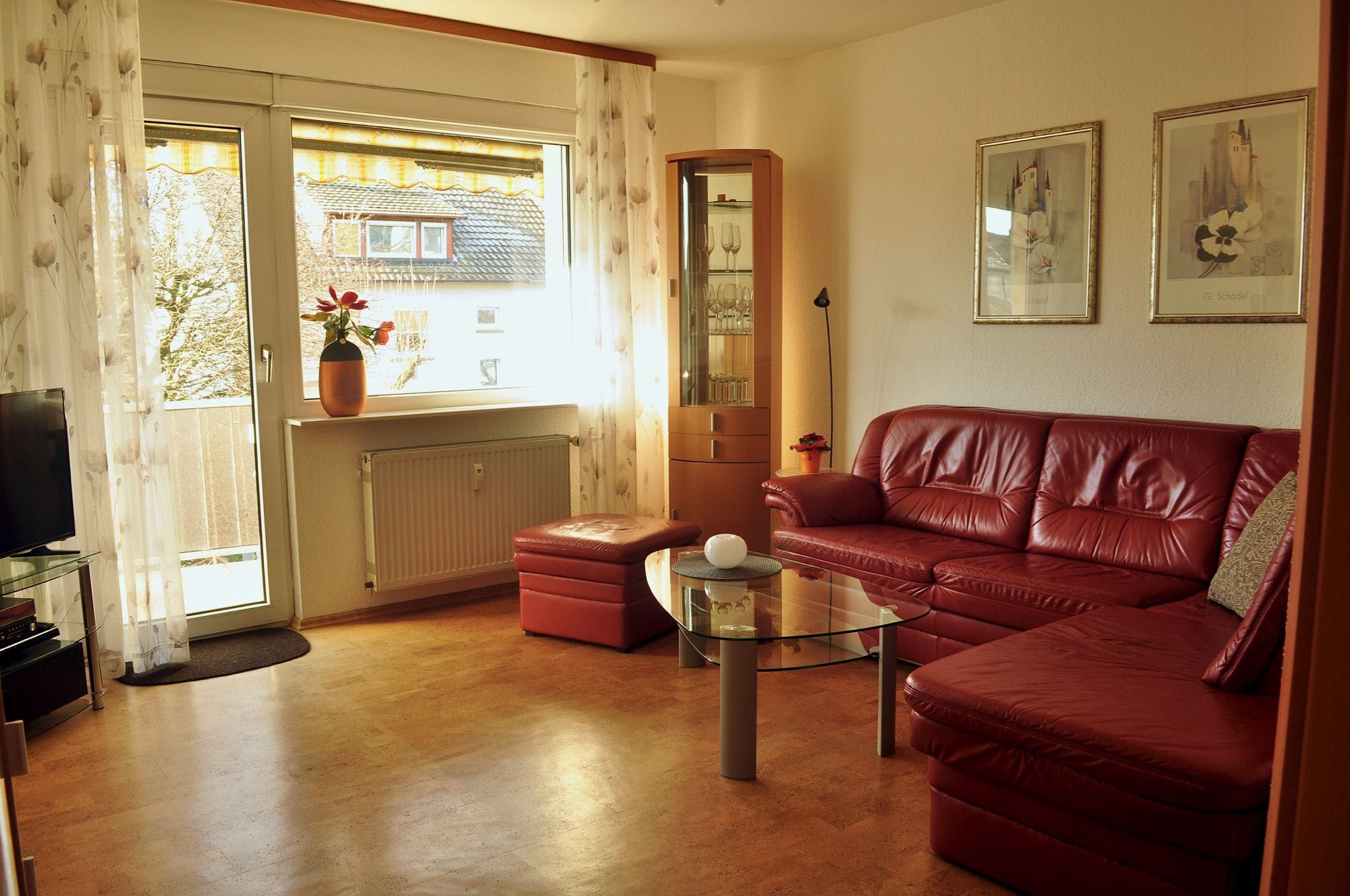  Elegantly Furnished Apartment With Southwest Balcony And Shared Garden Terrace  -  Elegantly furnished apartment with southwest balcony and shared garden terrace  - Gallery -  14