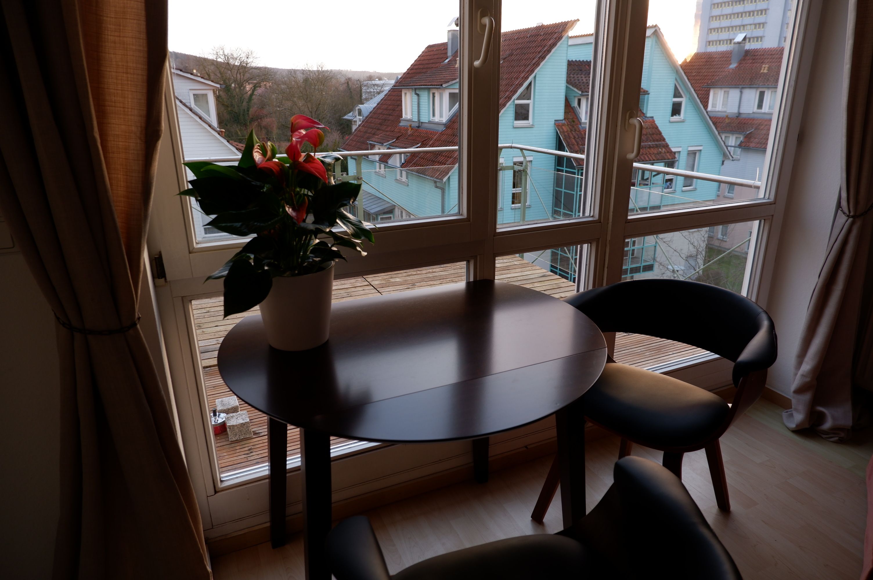  Sunny Apartment With A Large Balcony  -  sunny apartment with a large balcony  - Gallery -  16