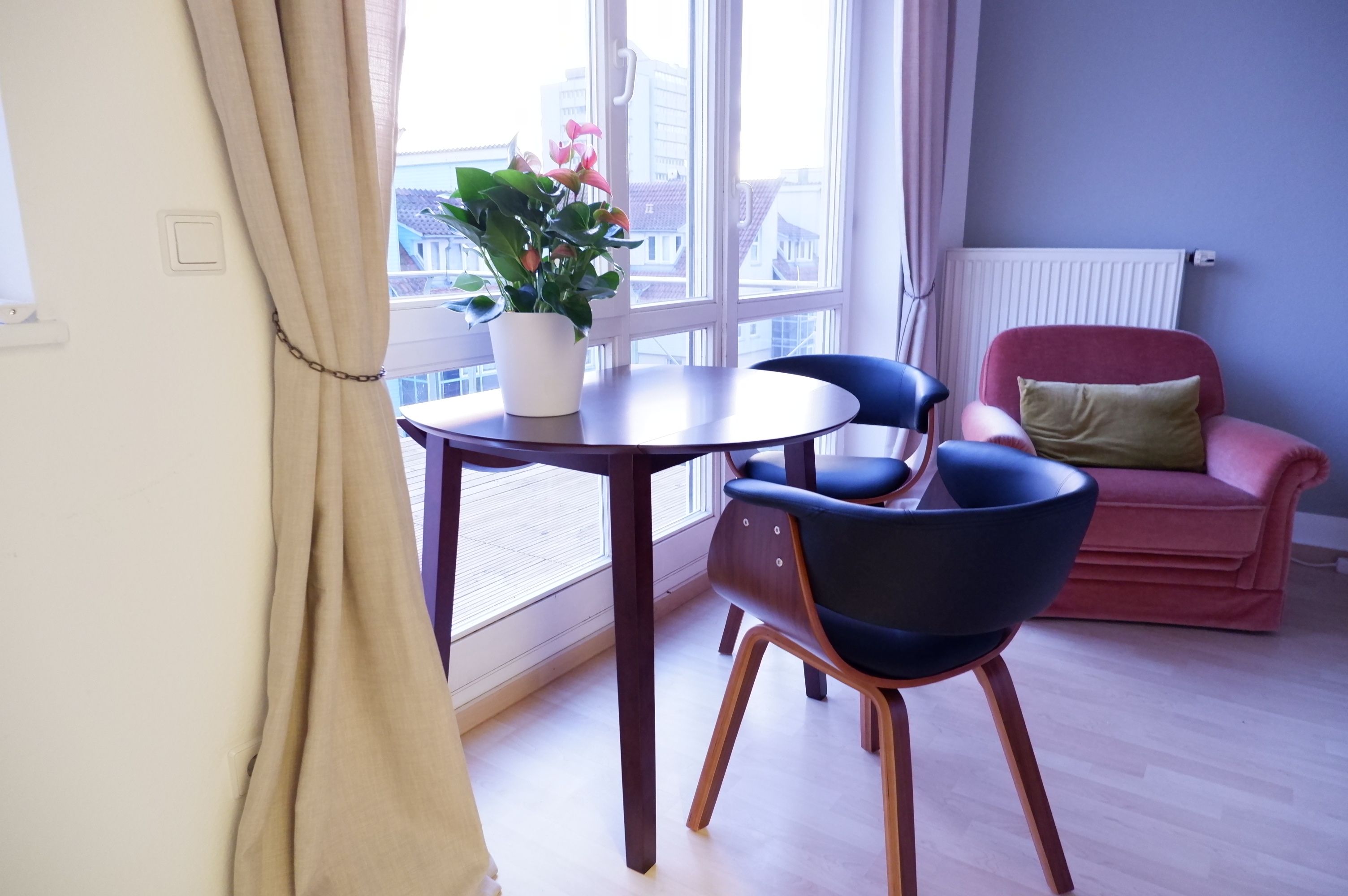 Sunny Apartment With A Large Balcony - sunny apartment with a large balcony - Gallery - 17