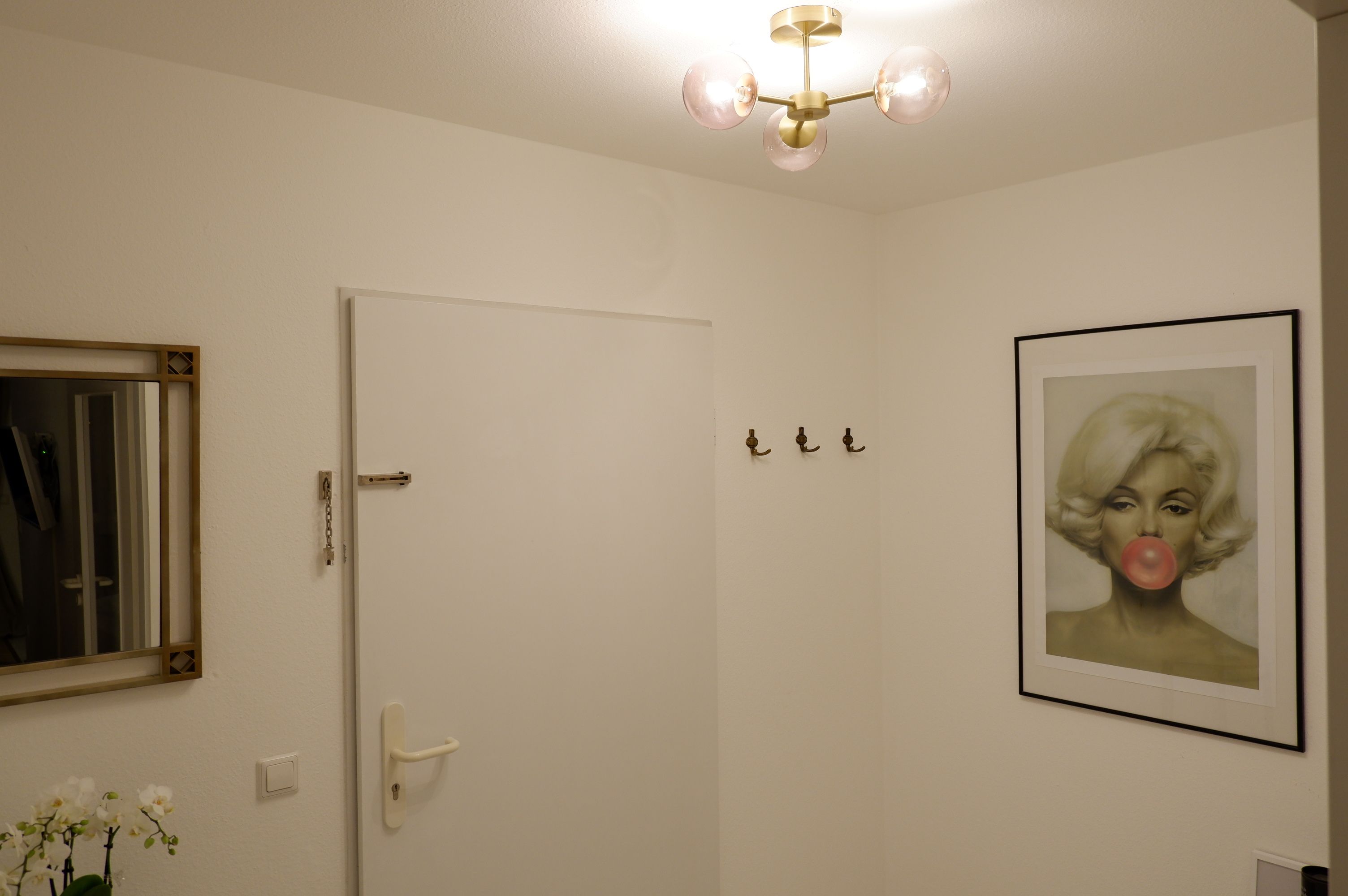 Sunny Apartment With A Large Balcony - sunny apartment with a large balcony - Gallery - 5