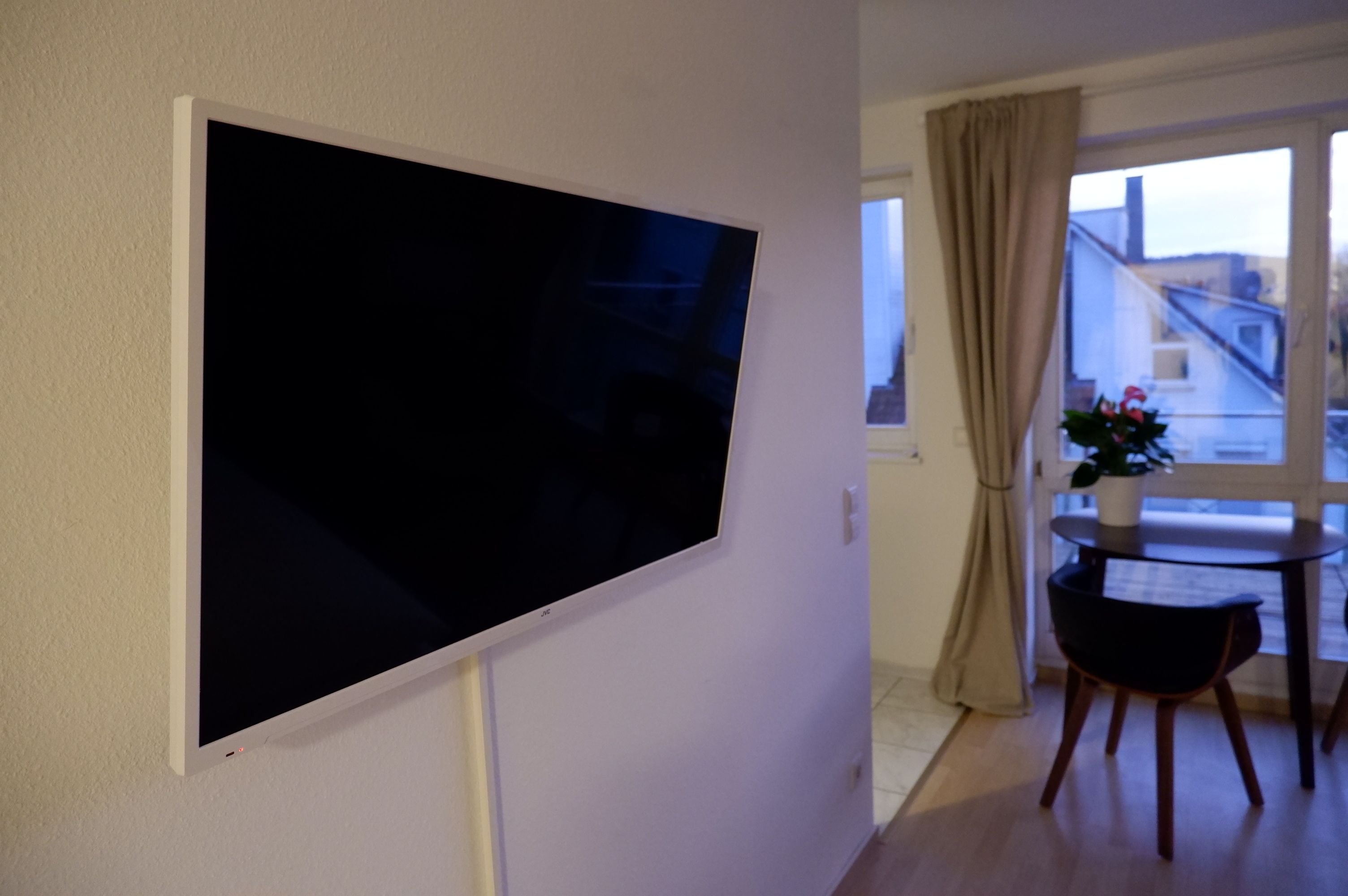  Sunny Apartment With A Large Balcony  -  sunny apartment with a large balcony  - Gallery -  13