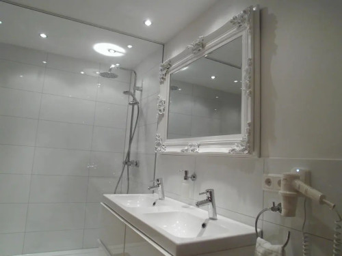 High-quality, fully furnished flat - Gallery - 15