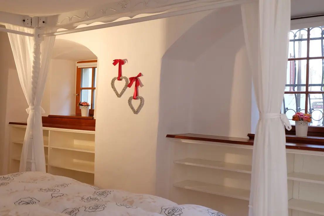 High-Quality, Fully Furnished Flat - 19