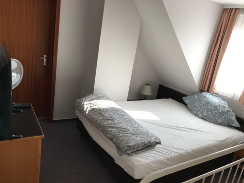 Quiet and neat apartment, located in Sindelfingen