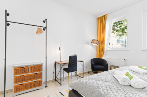 emon3: Garden, Gym & Great Kitchen, Central Location