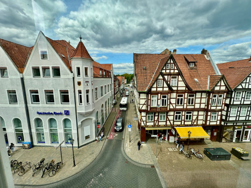 Charming top-floor flat with historic beams, stylish furnishings and far-reaching views over Celle's old town - Gallery - 15