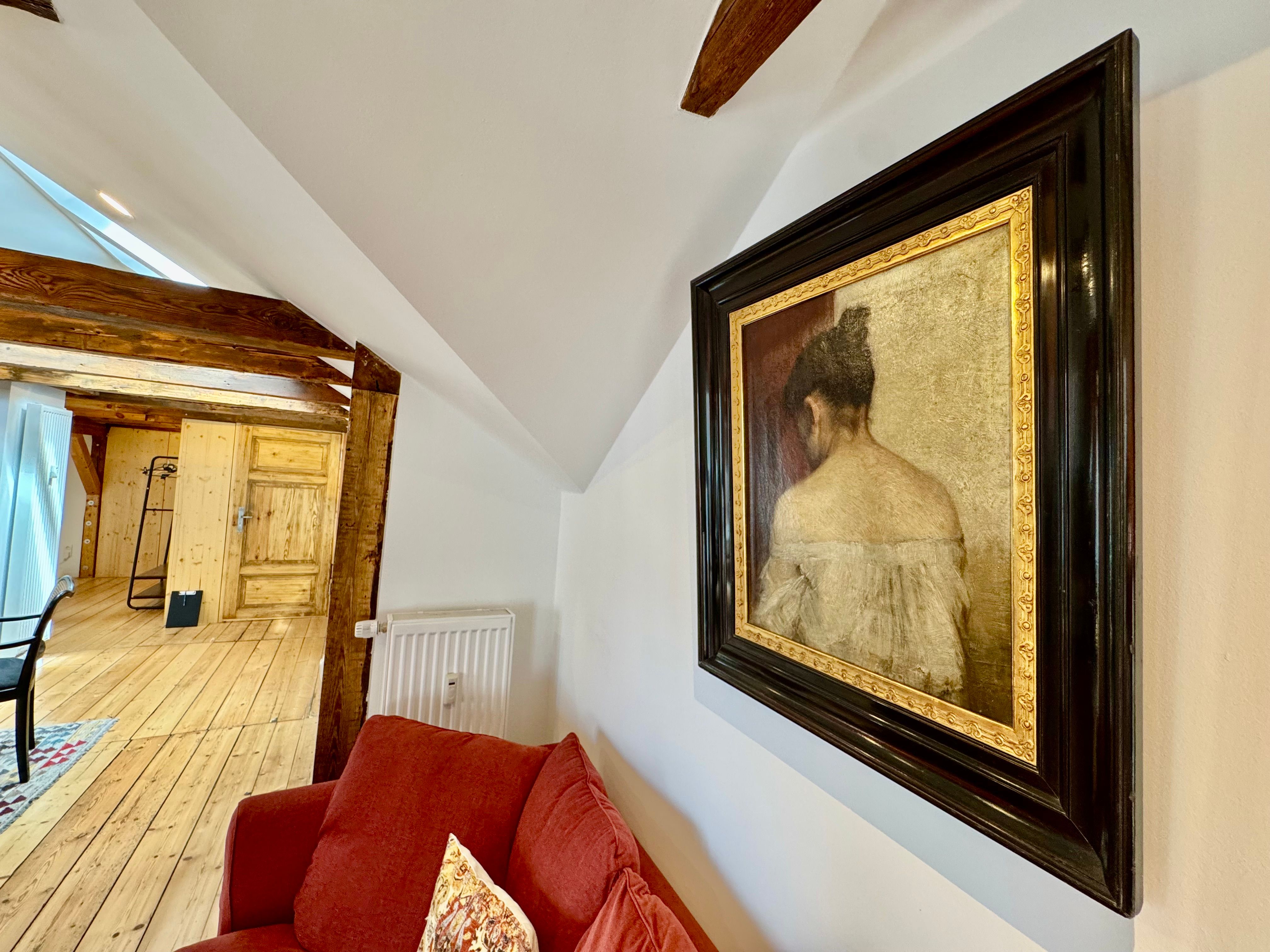Charming Top-Floor Flat With Historic Beams, Stylish Furnishings And Far-Reaching Views Over Celle's - 9