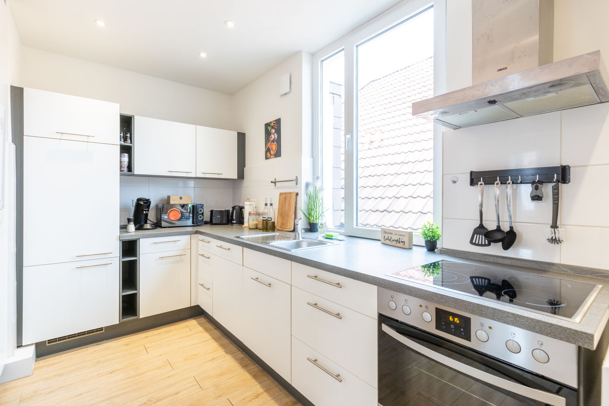 85sqm | Very Central | WiFi | Smart-TV | Premium - 1