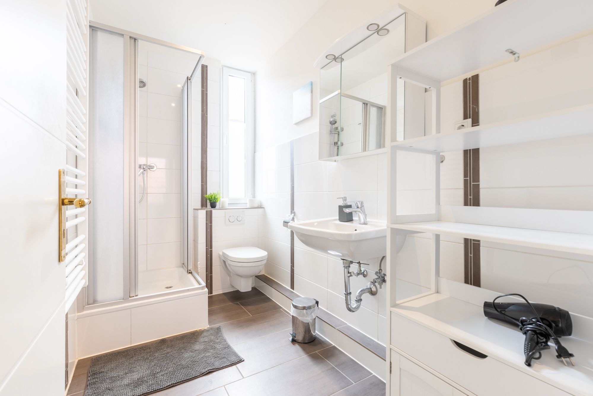 85sqm | Very Central | WiFi | Smart-TV | Premium - 2