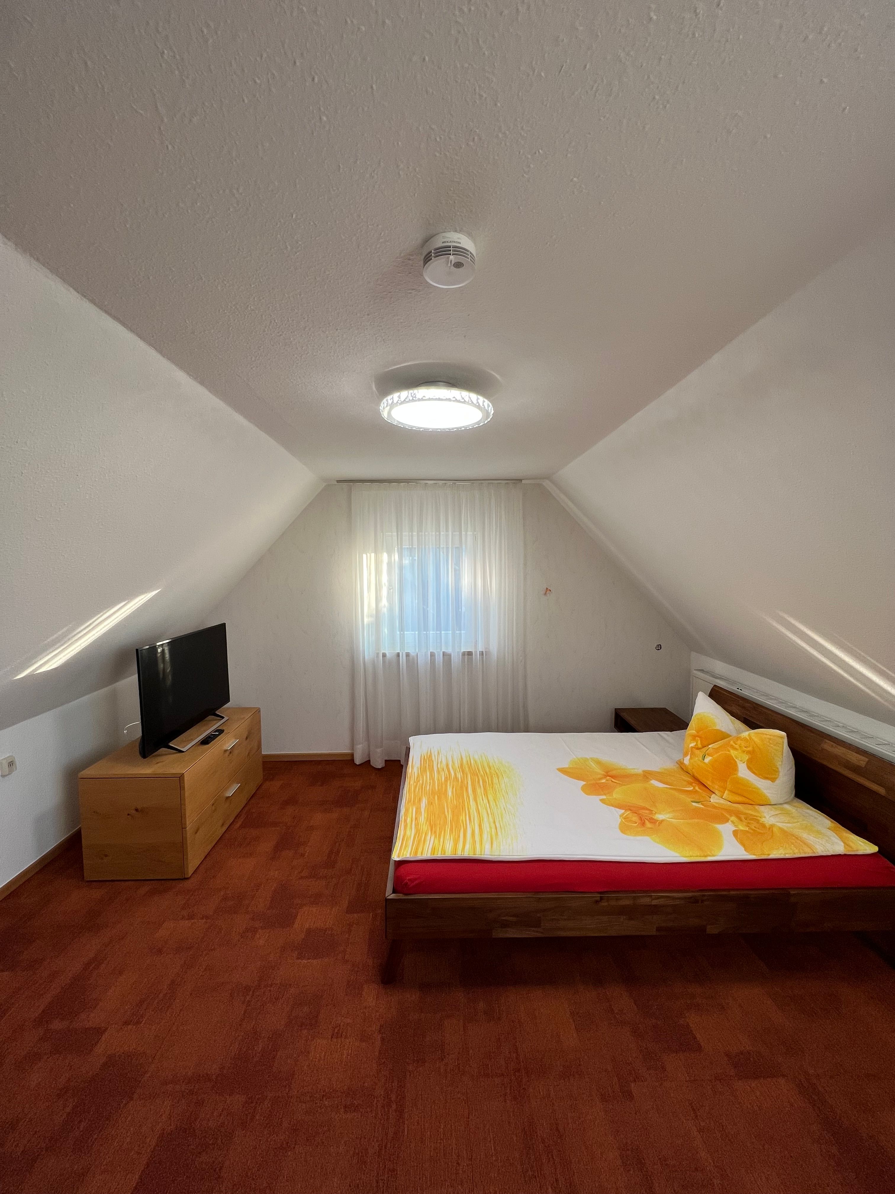 Bright And Quiet Studio Loft In Friedrichshafen - Bright and Quiet Studio Loft in Friedrichshafen - Gallery - 15