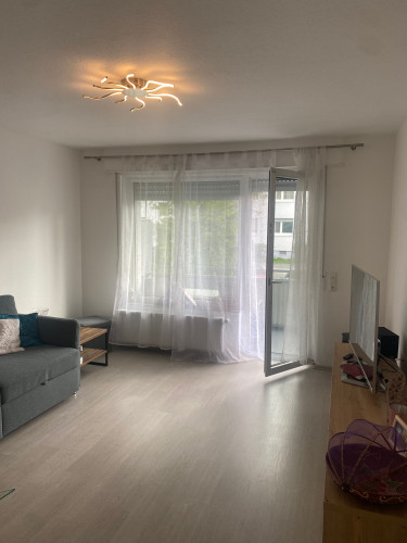 2-Zimmer-Wohnung in Erdgeschoss mit großen Balkon in Darmstadt