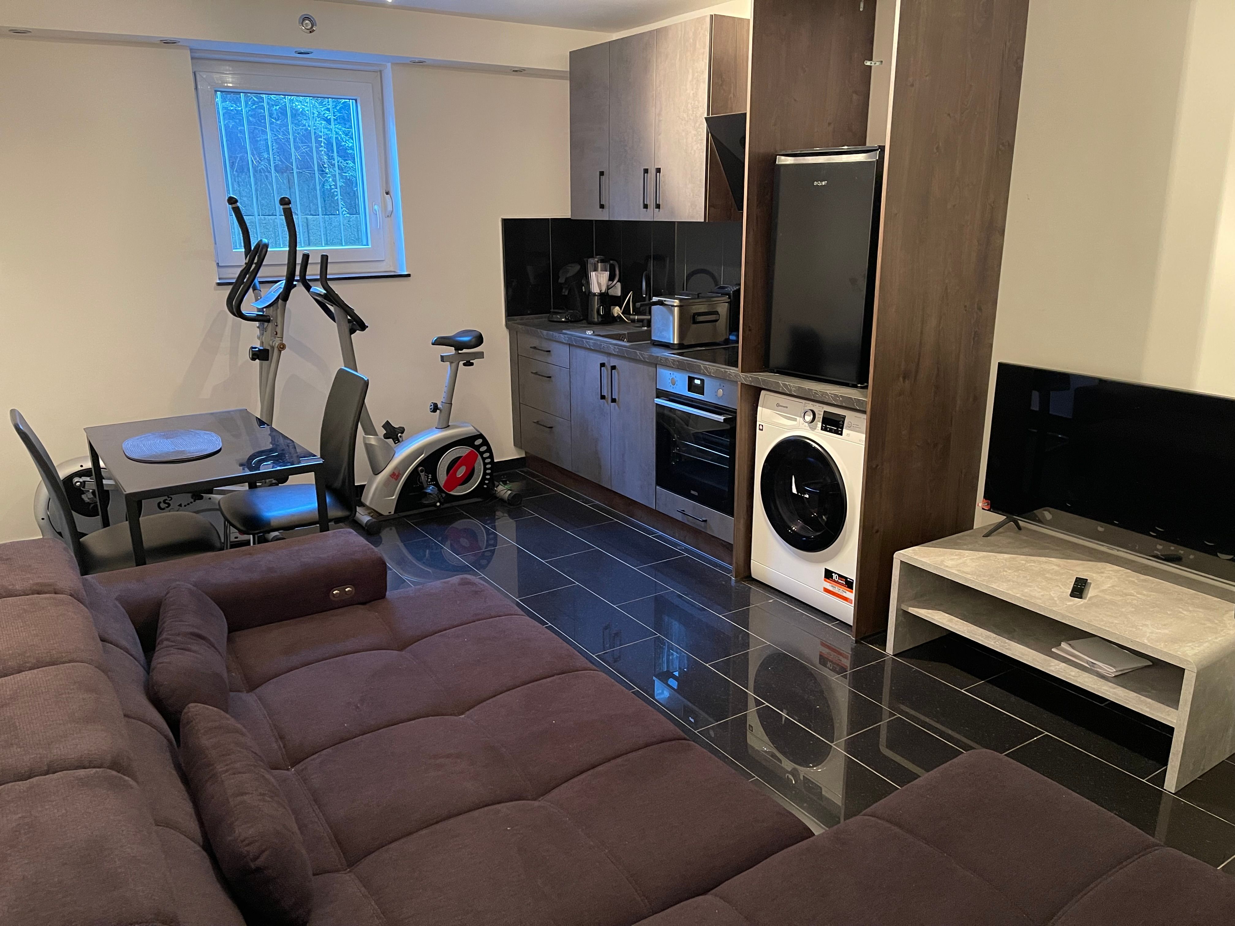 Neat Studio Located In Stolberg - Neat studio located in Stolberg - Gallery - 11