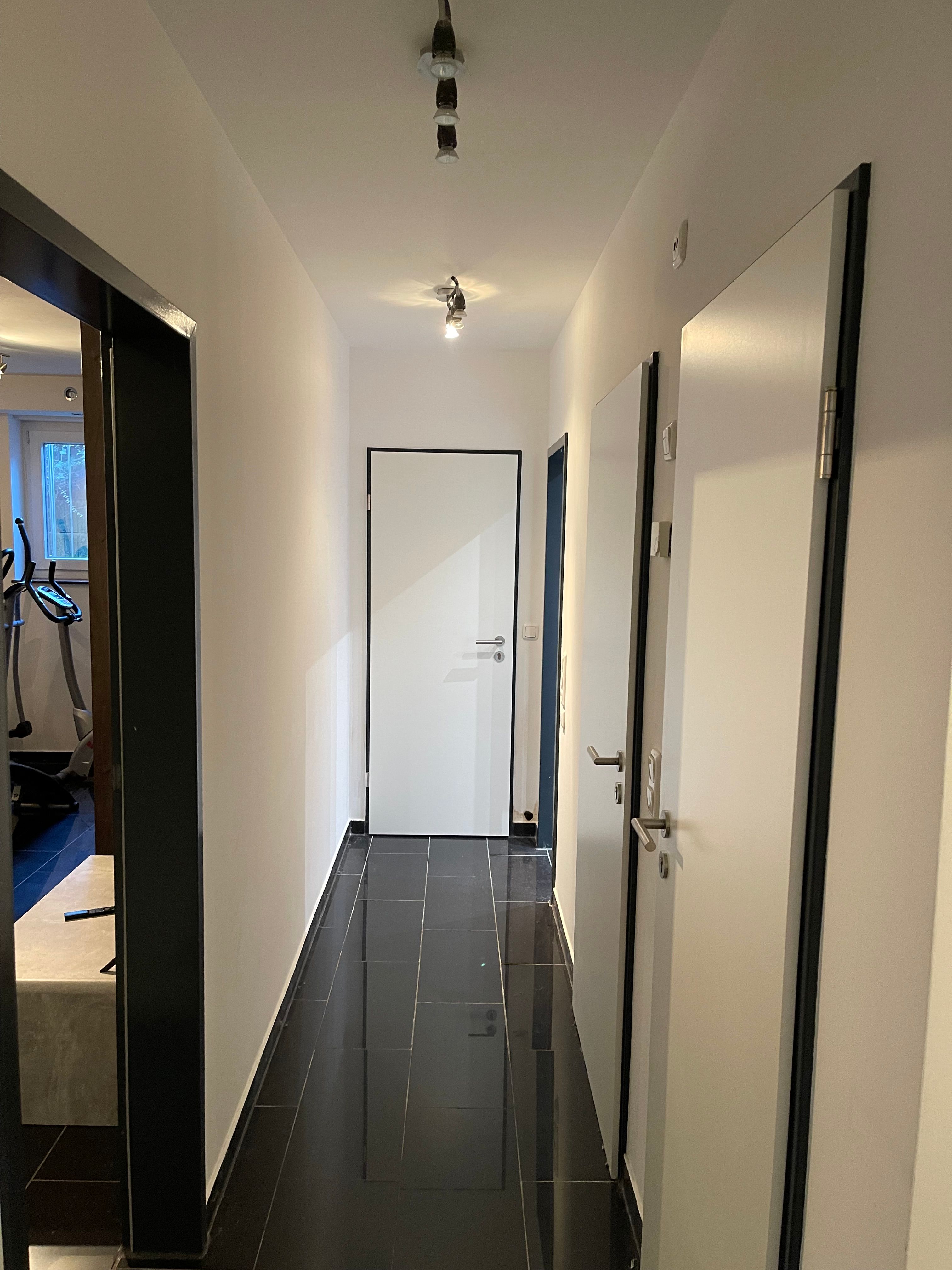 Neat Studio Located In Stolberg - Neat studio located in Stolberg - Gallery - 2