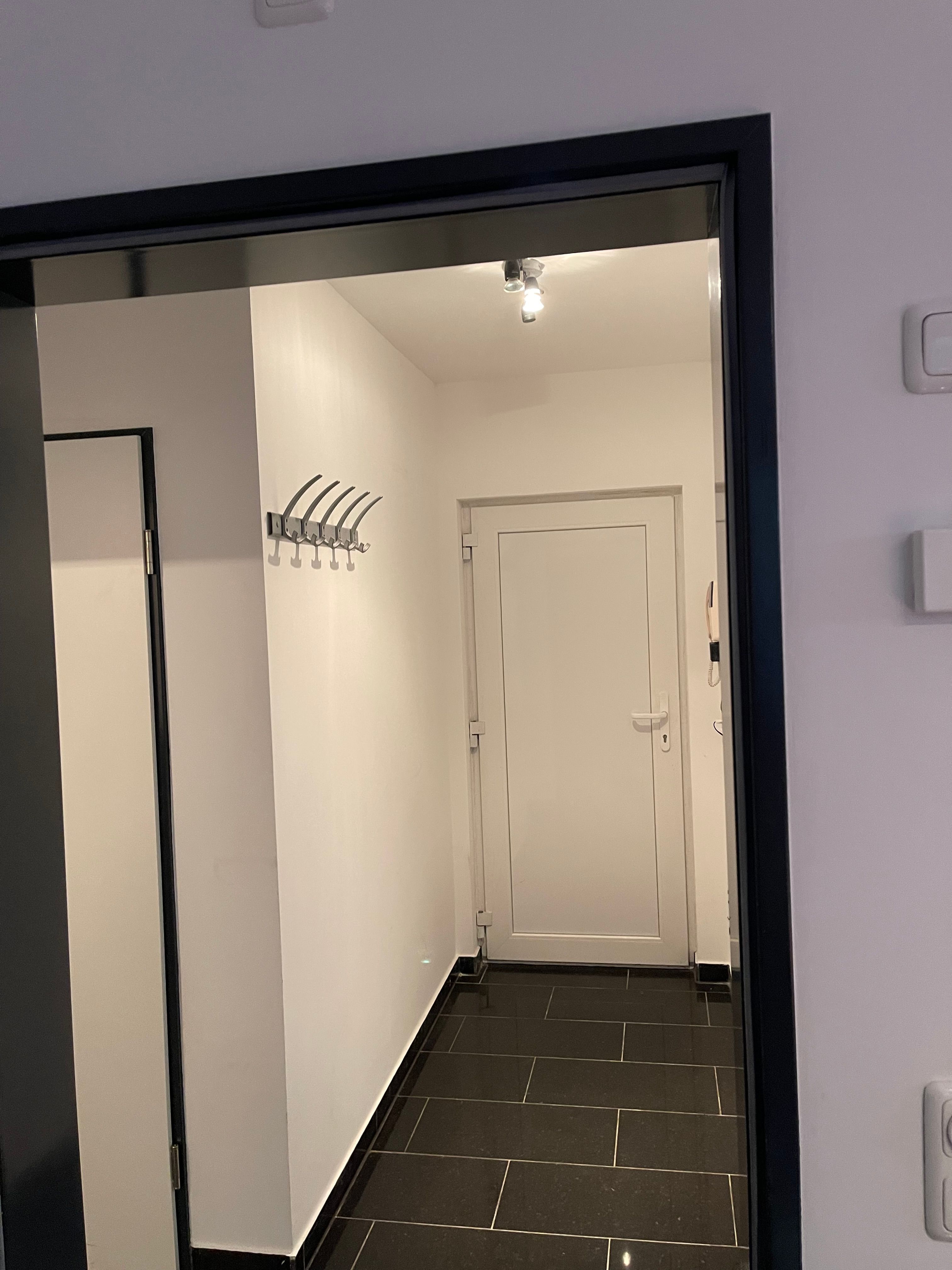 Neat Studio Located In Stolberg - Neat studio located in Stolberg - Gallery - 5