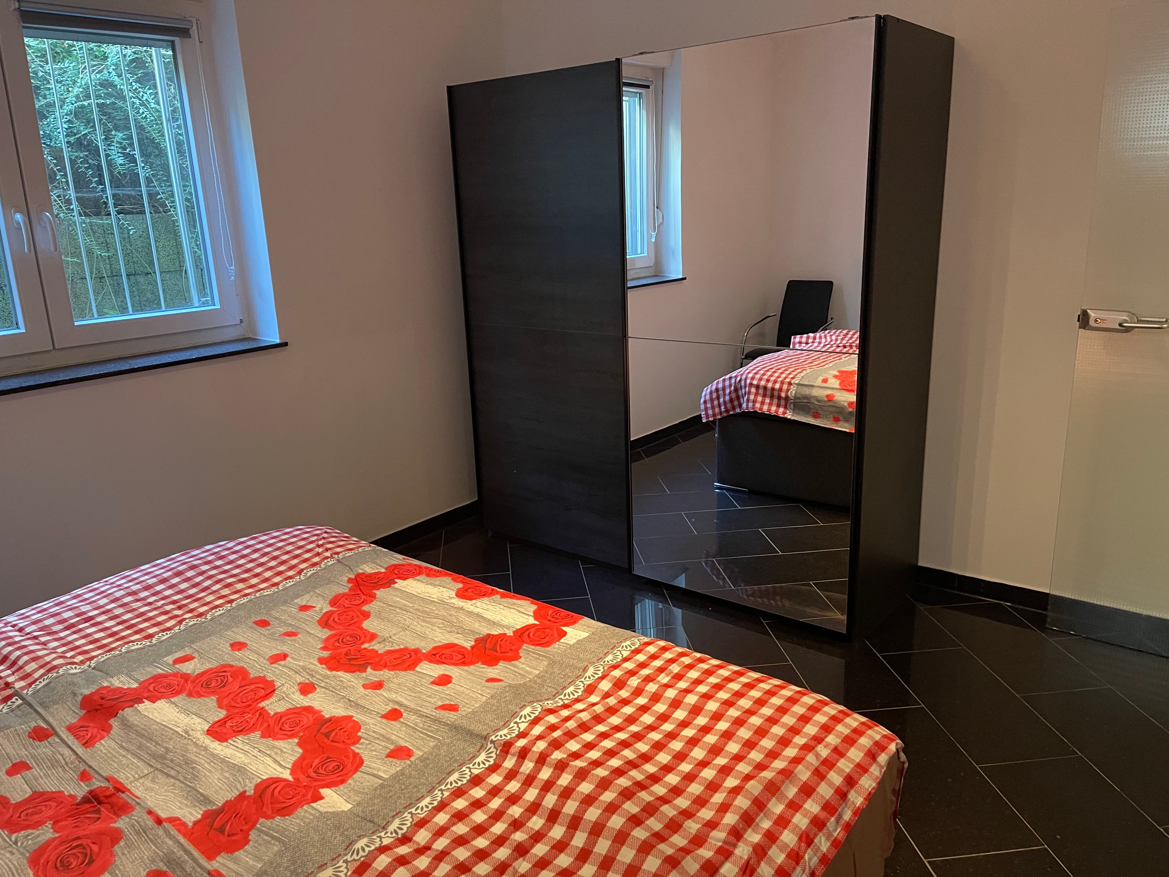 Neat Studio Located In Stolberg - Neat studio located in Stolberg - Gallery - 13