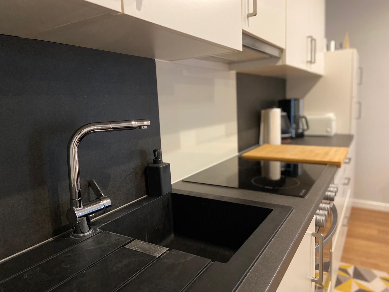 Temporary Living In The Beautiful City Maritim Apartment In Bremerhaven - 2
