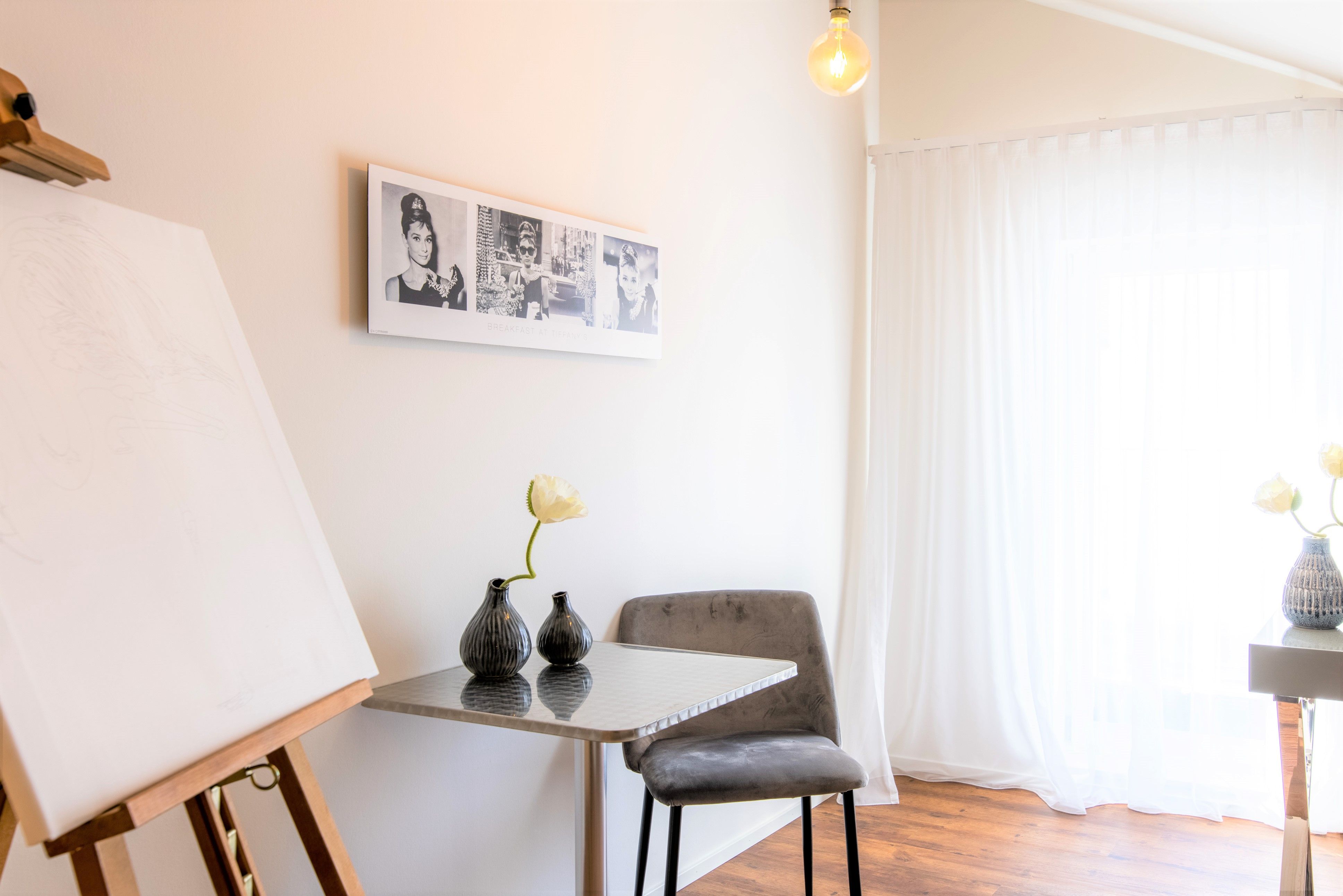  Stylish Design Studio With Air Conditioning At Aliceplatz – Central & Comfortable  -  Stylish Design Studio with Air Conditioning at Aliceplatz – Central & Comfortable  - Gallery -  7