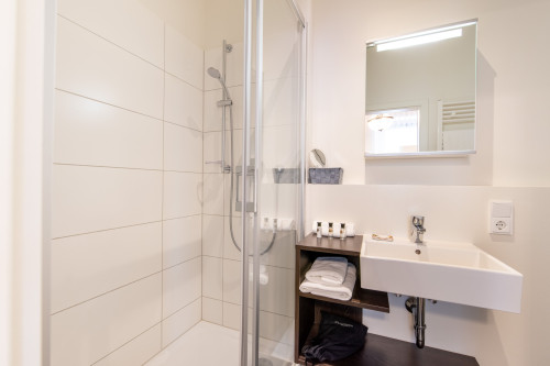 Stylish Ground Floor Studio with Terrace at Aliceplatz