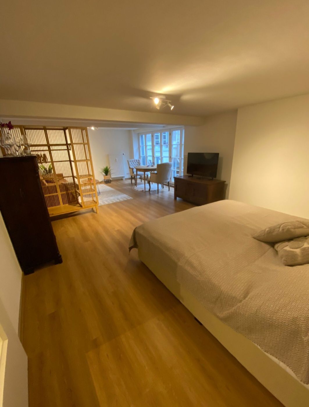 Beautiful Old Town Flat - 4