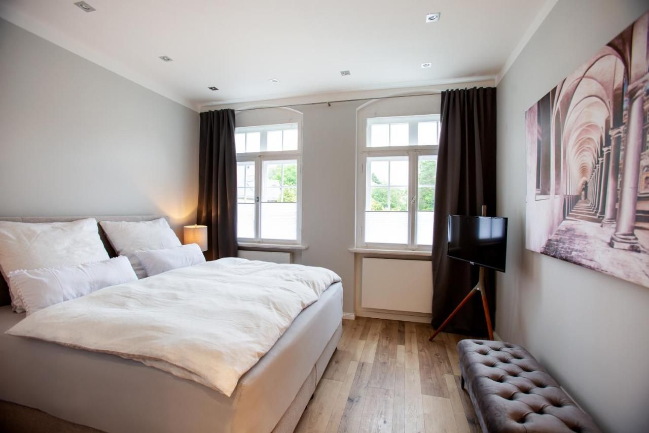 Neat And Cute Suite In Dresden - 8