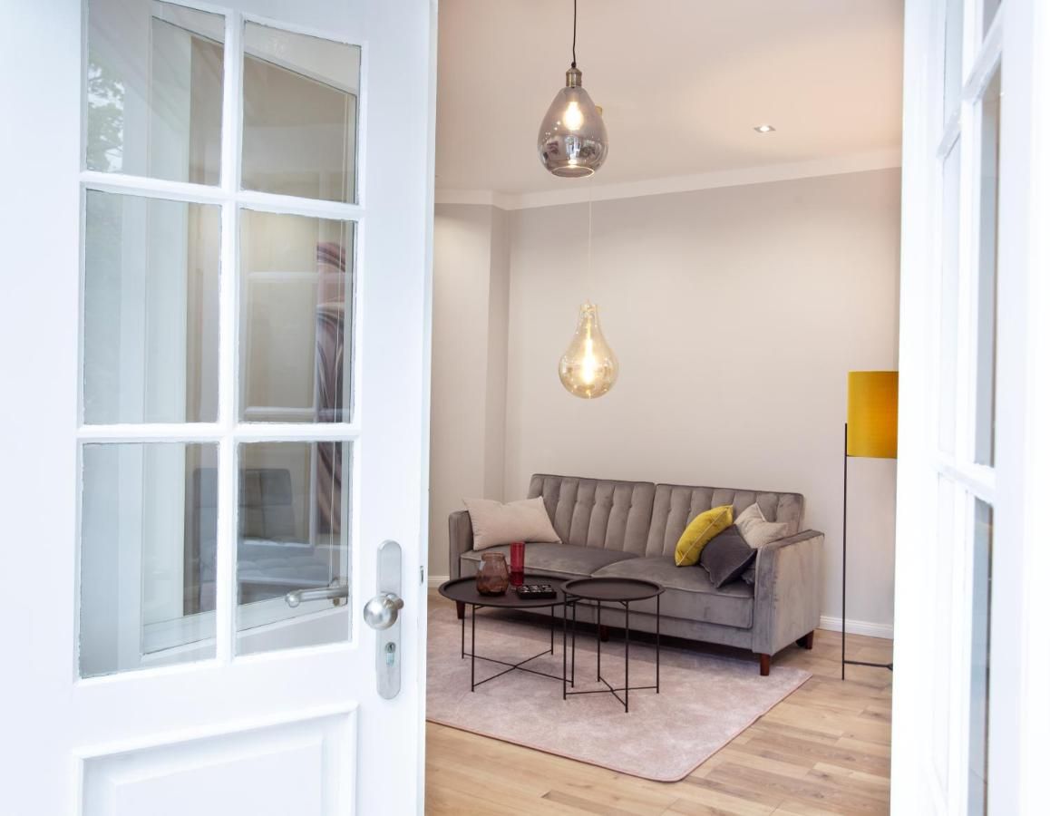 Neat And Cute Suite In Dresden - 2