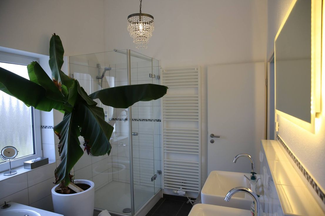 Bright Modern Furnished Apartment With Designer Kitchen And Loggia In Quiet Location In Ludwigsburg - 2