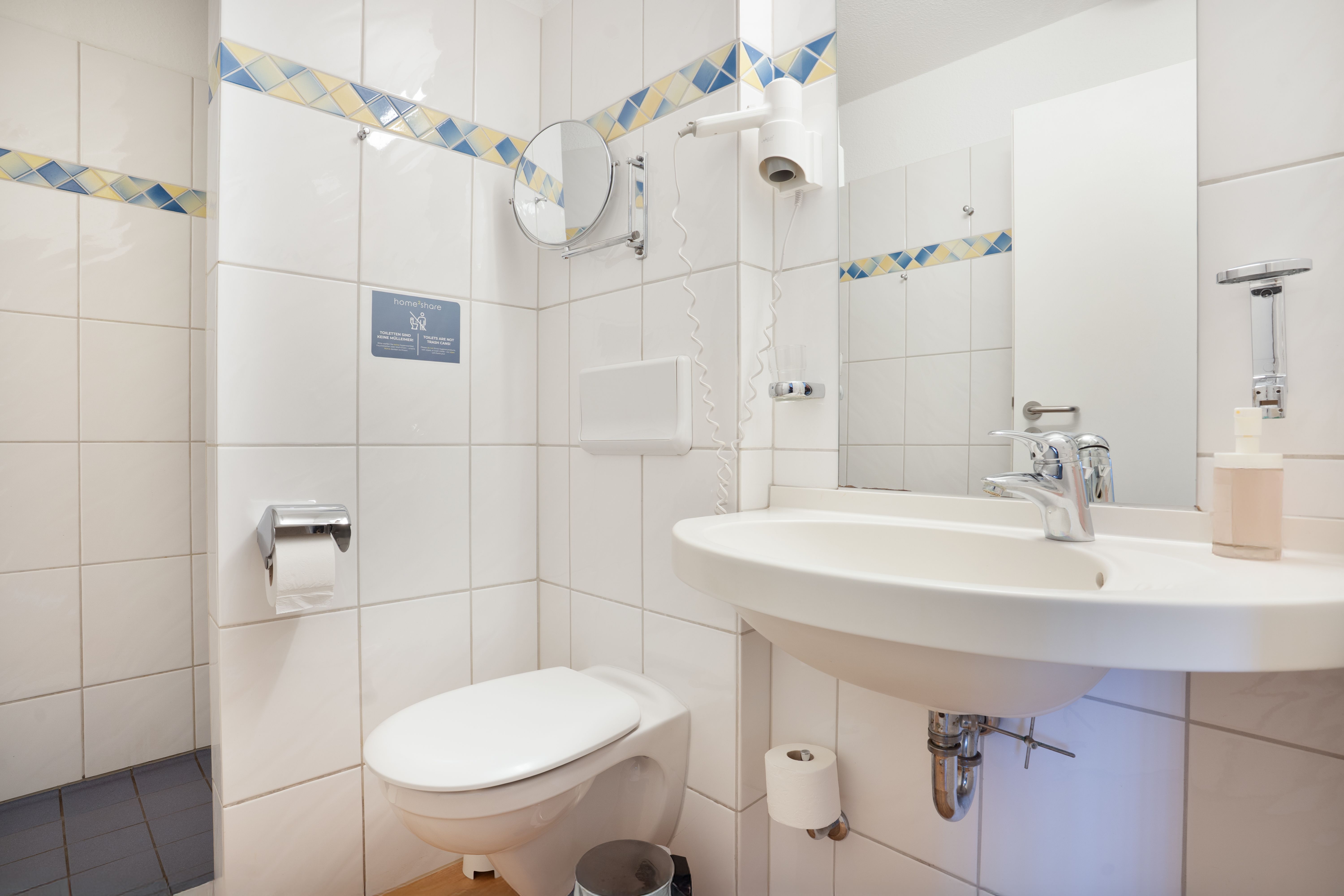 Two Bed Room With Own Bathroom - 11