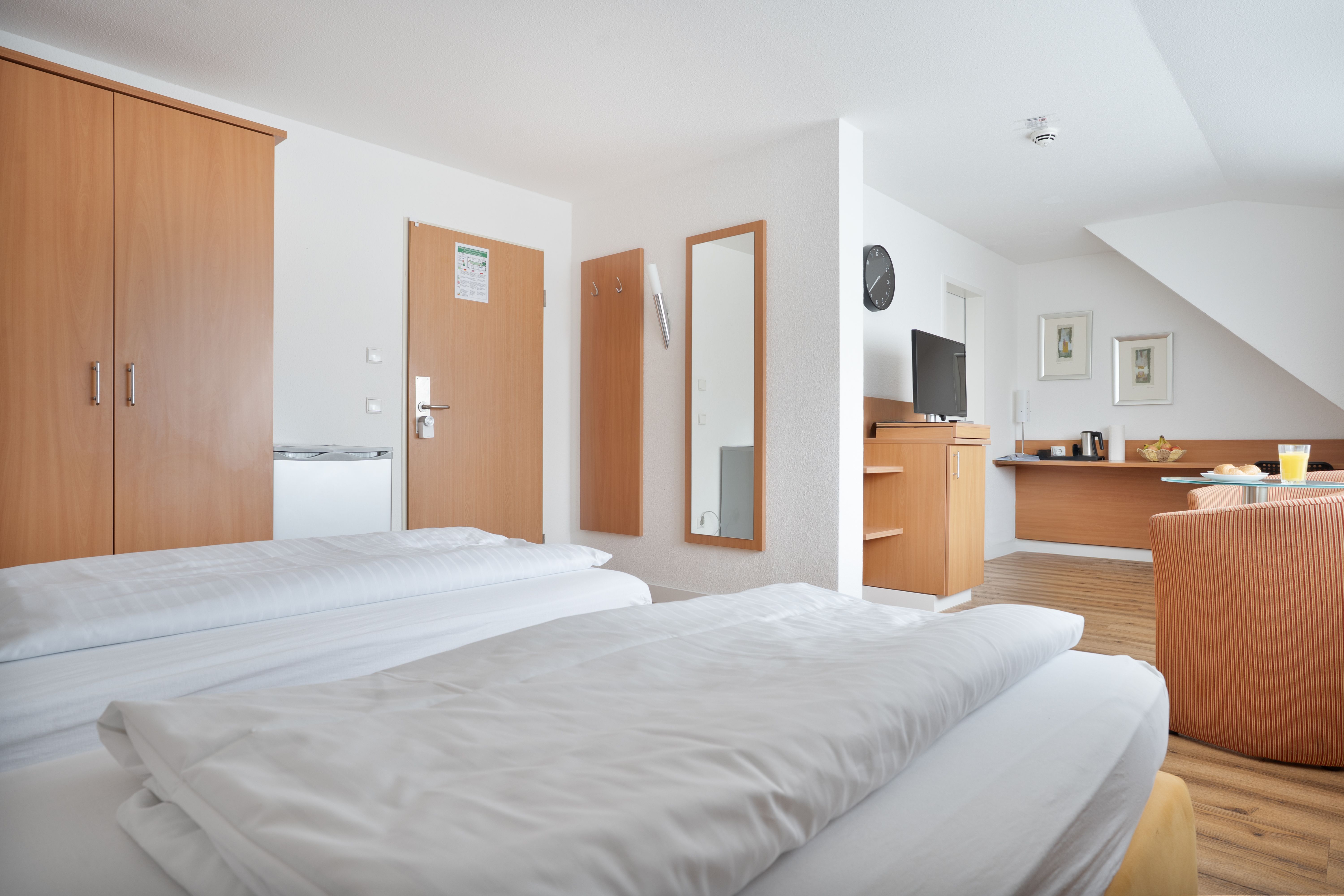 Two Bed Room With Own Bathroom - 18