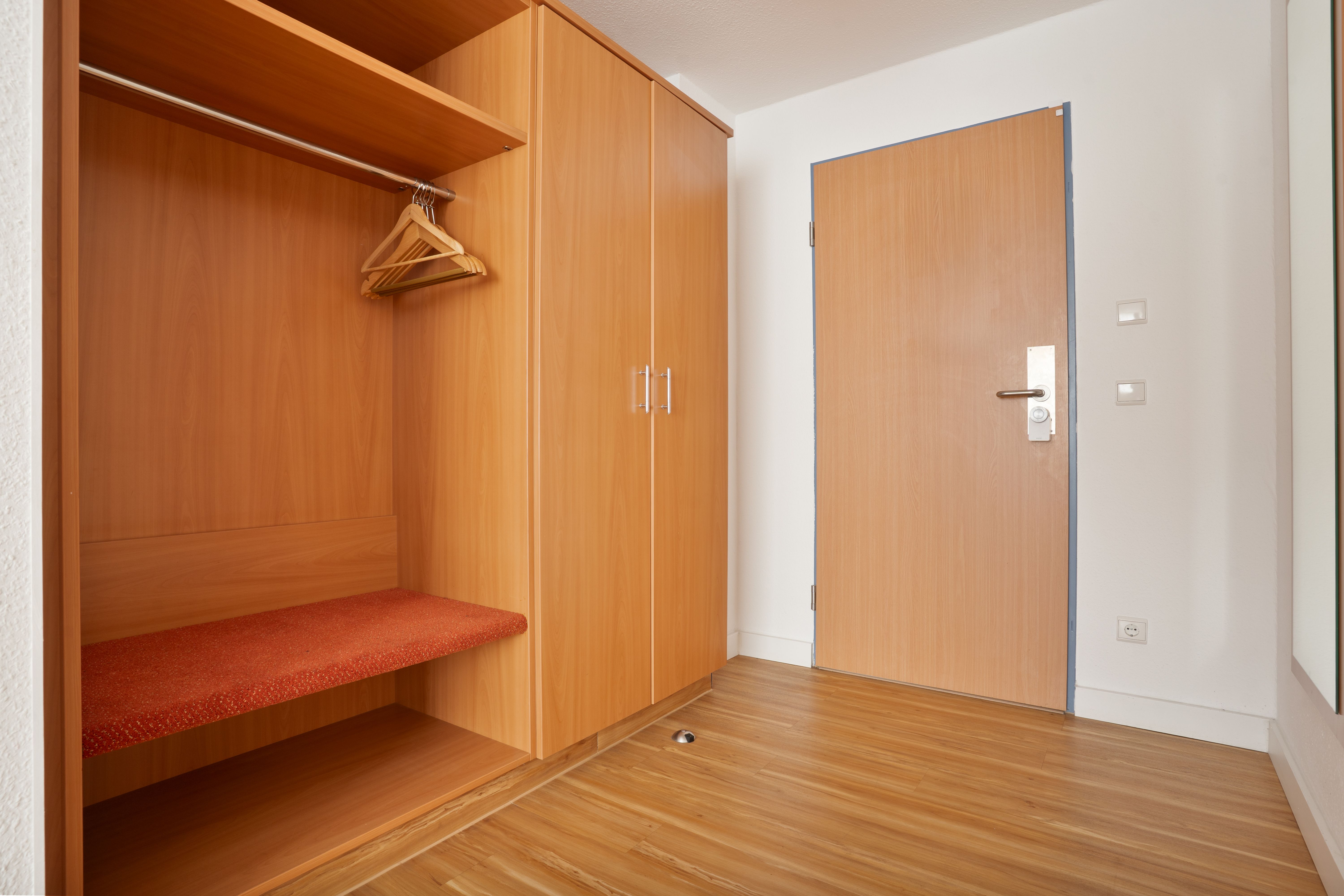 Double Bed Room With Own Bathroom - 16