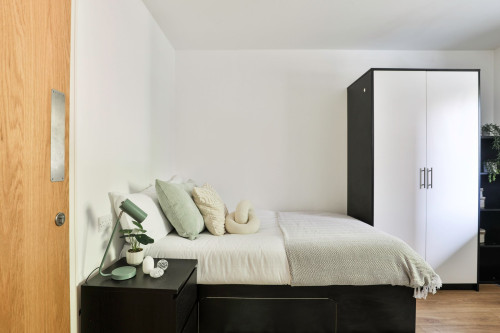 Hayward House - Gallery - 7