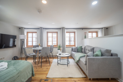 CoView | Pirna | Old Town | Parking lot | Suite M