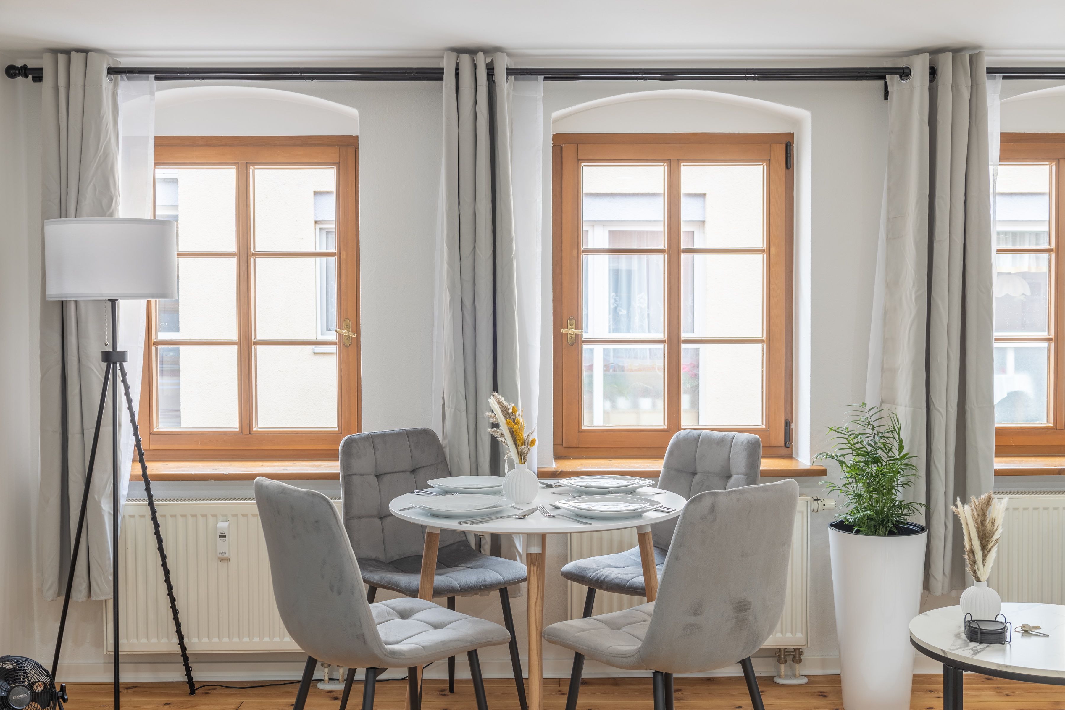 CoView | Pirna | Old Town | Parking Lot | Suite M - 6