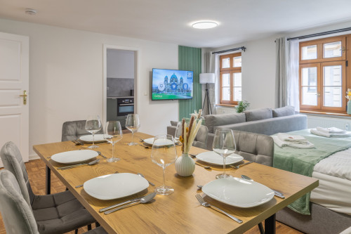 CoView | Pirna | Old Town | Parking lot | Suite L