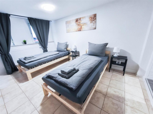 ALFA Apartment Ludwigsburg 2 beds WLAN kitchen bathroom