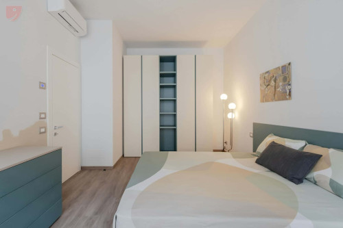 Room in Via Malpaga, Trento for 87 m² with 4 bedrooms