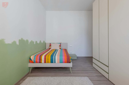 Room in Via Malpaga, Trento for 87 m² with 4 bedrooms