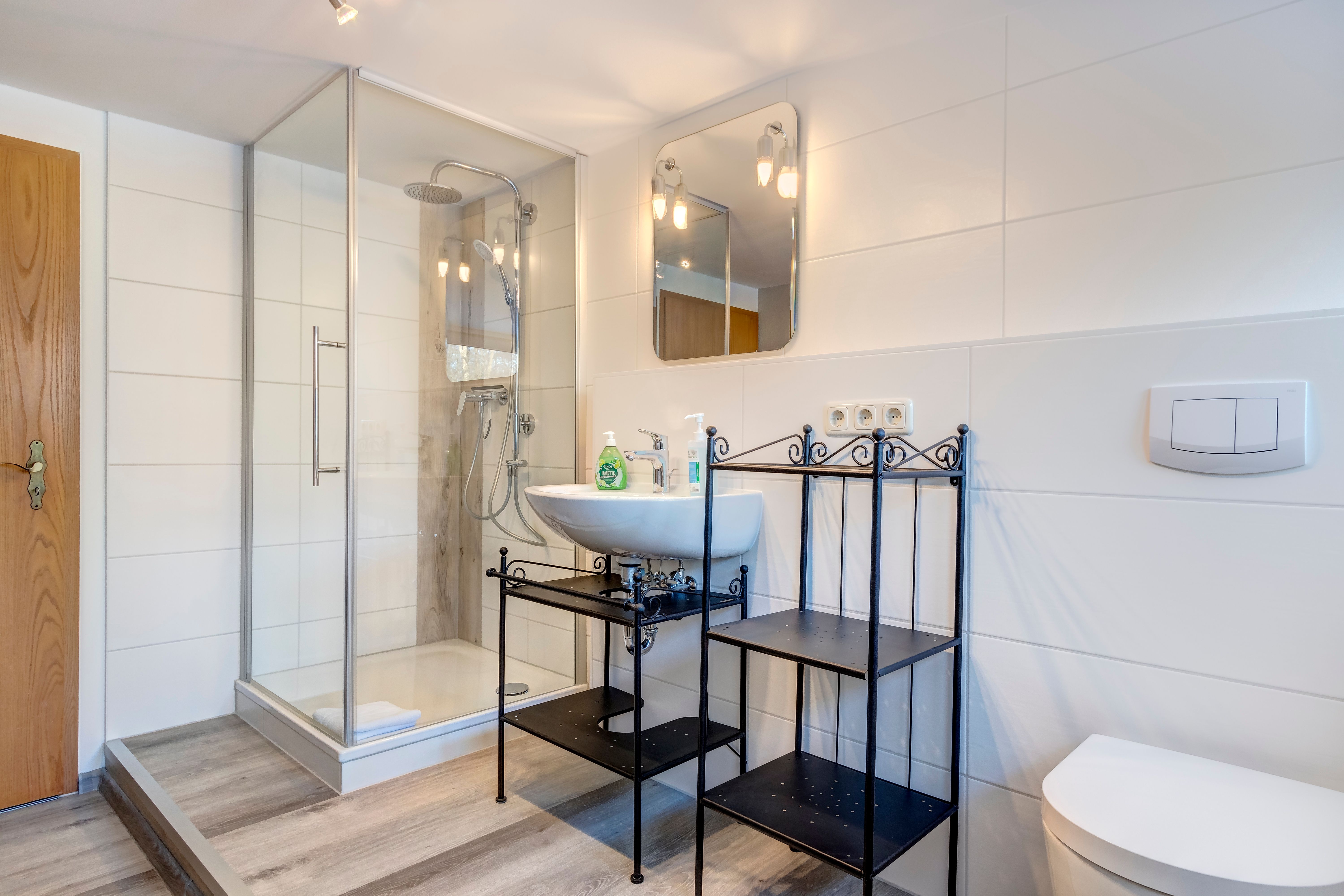  Modern, Cozy Suite In Lassan  -  Modern, cozy suite in Lassan  - Gallery -  1
