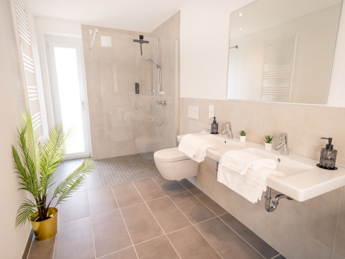 Exclusive living with panoramic river views