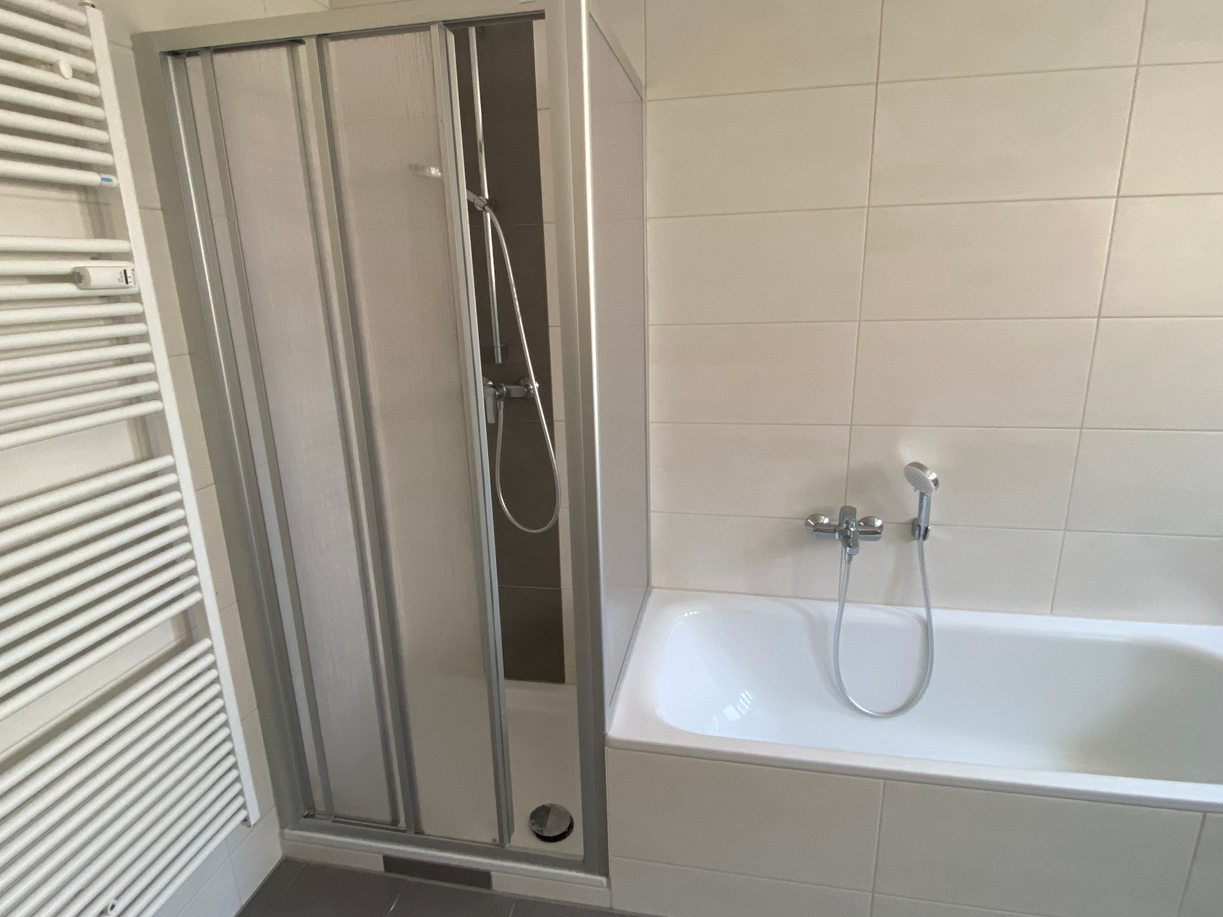  Bright 3-Room Apartment On The Ground Floor With WLAN And Parking Space In Feucht  -  Bright 3-room apartment on the ground floor with WLAN and parking space in Feucht  - Gallery -  9