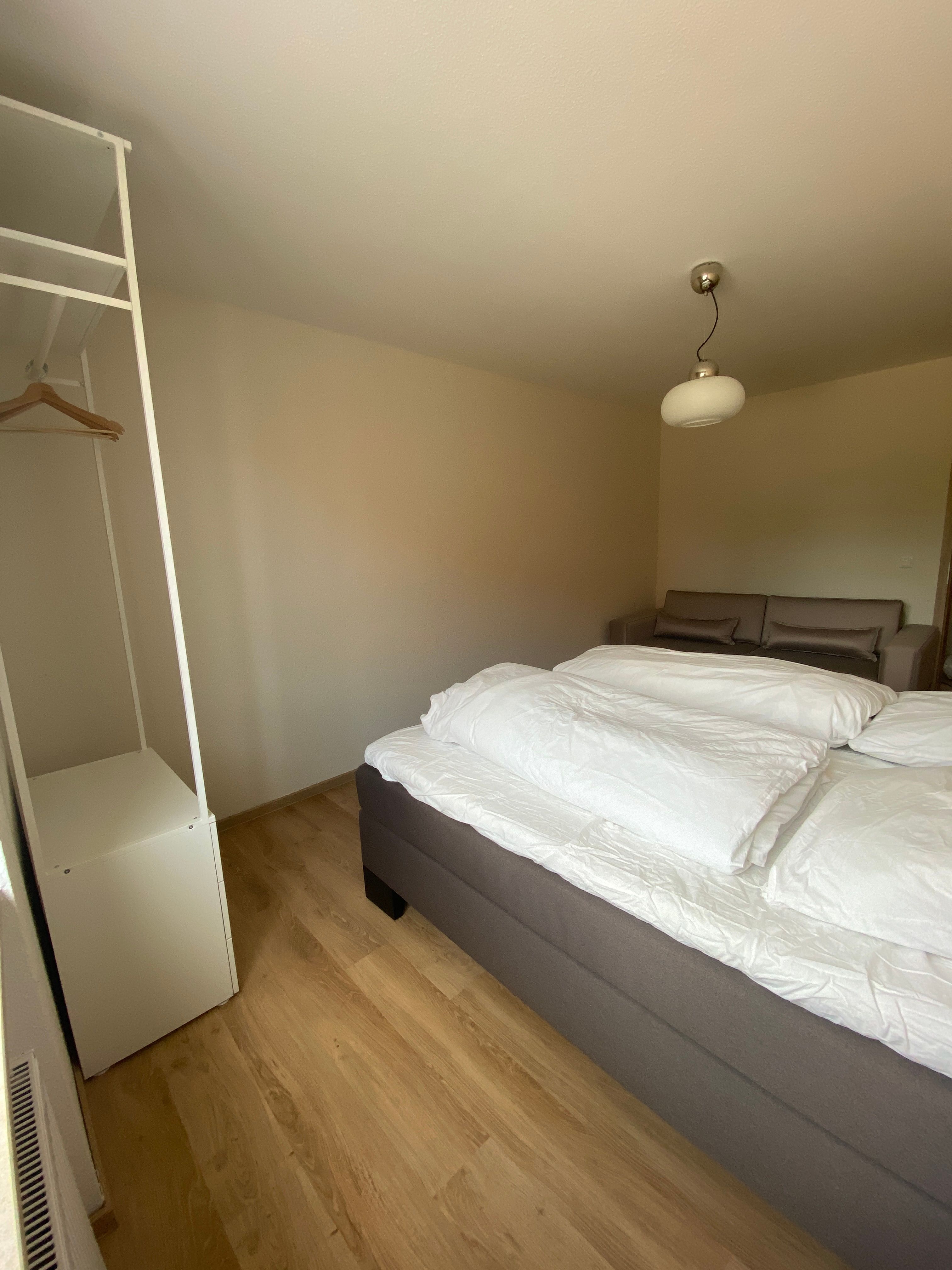  Bright 3-Room Apartment On The Ground Floor With WLAN And Parking Space In Feucht  -  Bright 3-room apartment on the ground floor with WLAN and parking space in Feucht  - Gallery -  1