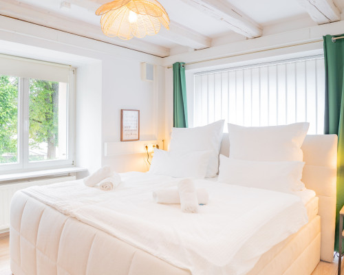 Spacious, cozy 3-bedroom apartment with parking & Smart TV - Gallery - 9