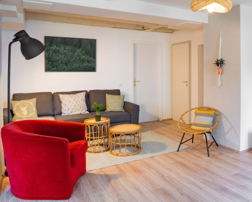 Spacious, cozy 3-bedroom apartment with parking & Smart TV - Gallery - 18
