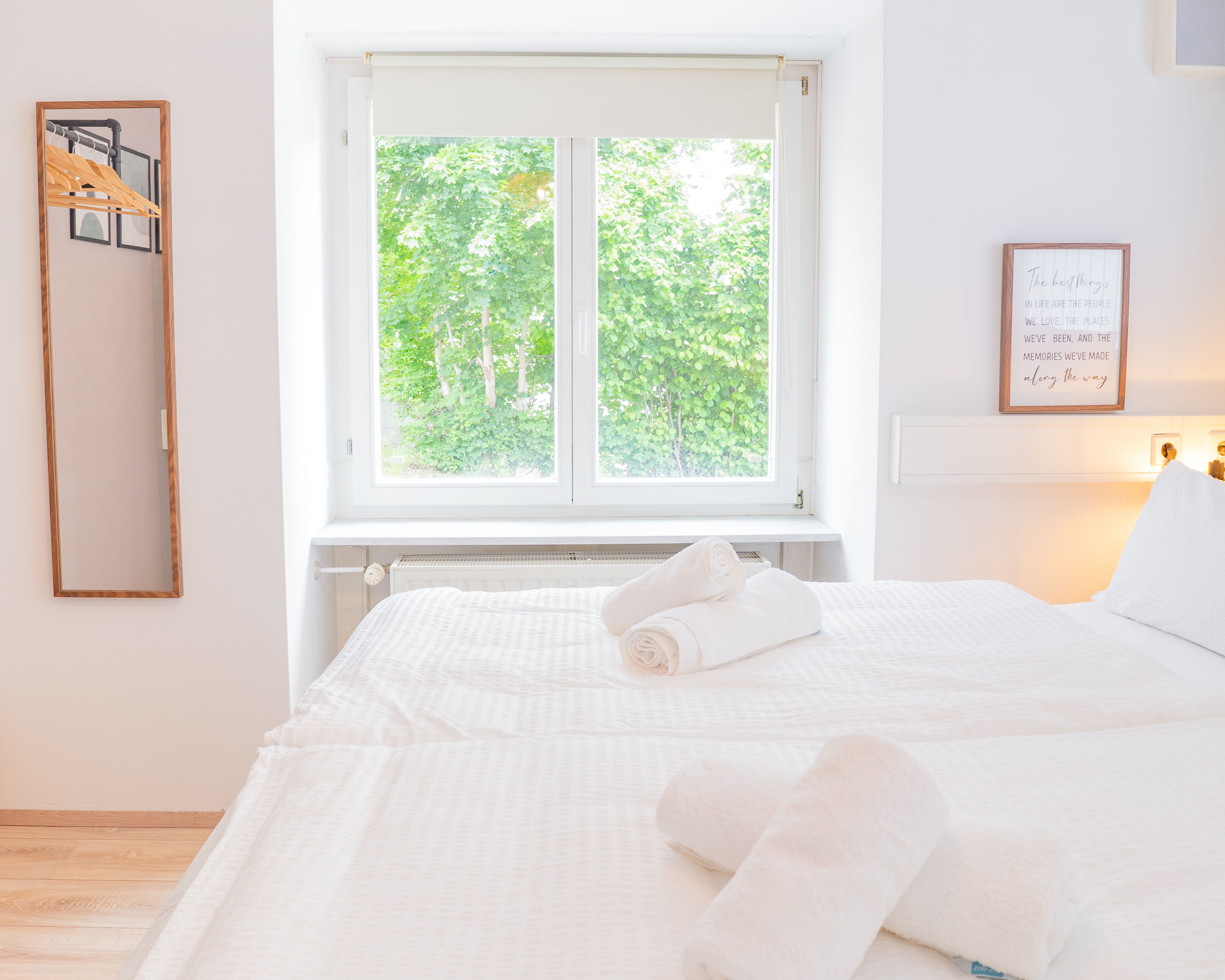  Spacious, Cozy 3-Bedroom Apartment With Parking & Smart TV  -  Spacious, cozy 3-bedroom apartment with parking & Smart TV  - Gallery -  7