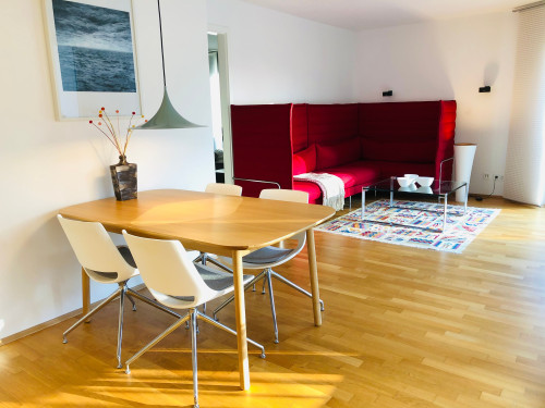 Modern, bright and comfortable flat with balcony in the heart of Cologne city- Mauritius quarter