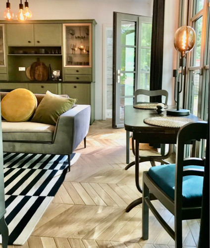 Cosy country house under old walnut trees