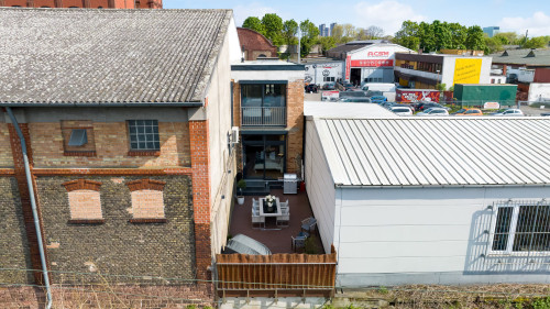LiT LiVING: LuxusLoft | Box SprIng | Air Con | BBQ - Gallery - 14